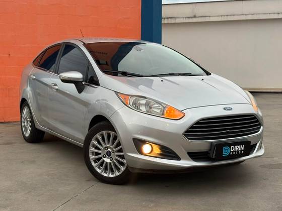 FORD FIESTA 1.6 TITANIUM SEDAN 16V FLEX 4P POWERSHIFT